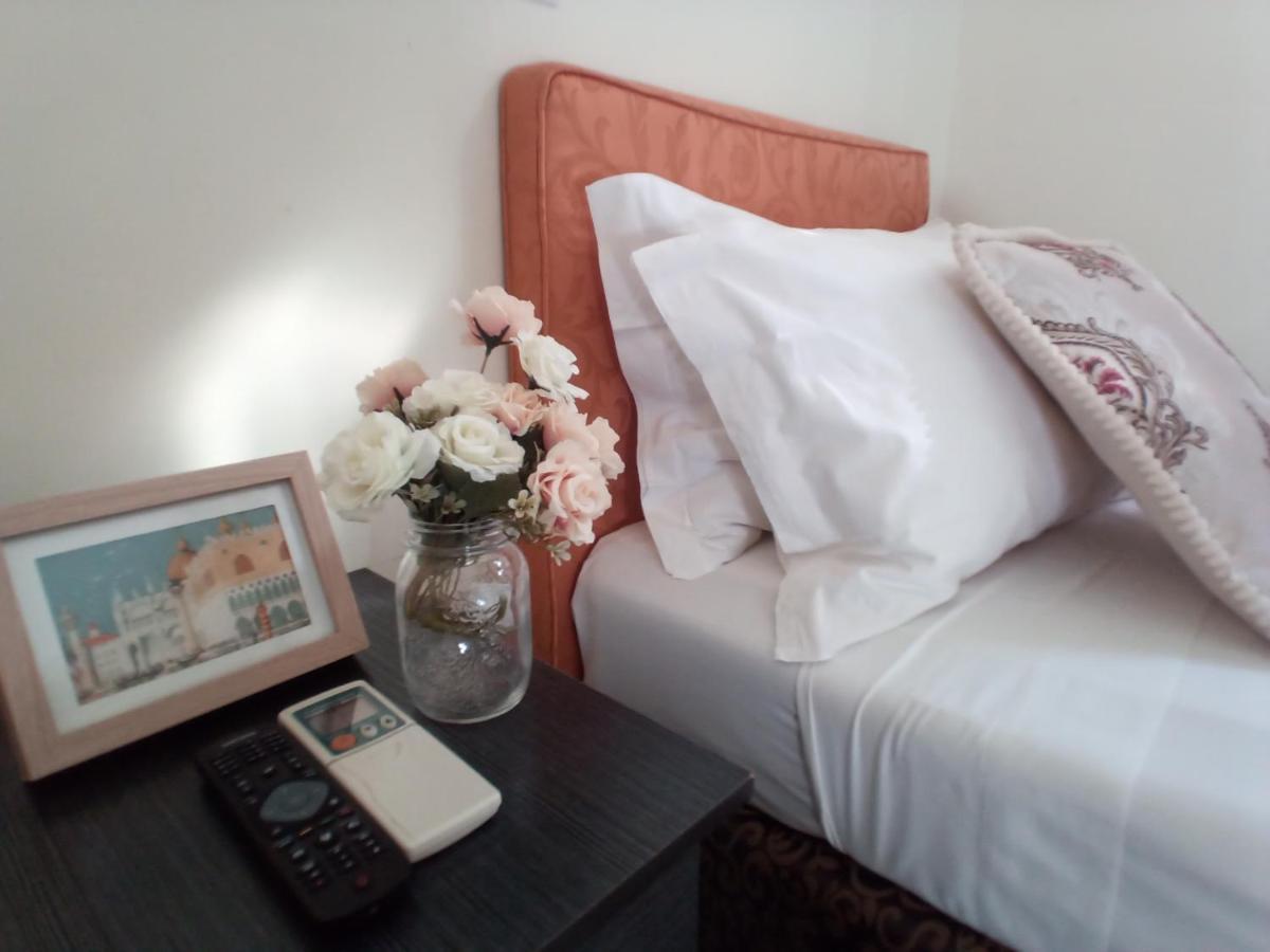 Alveare Bed & Breakfast Róma Kültér fotó